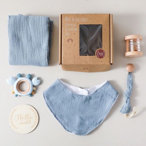 Coffret-cadeau-naissance-bebe-garcon-bleu