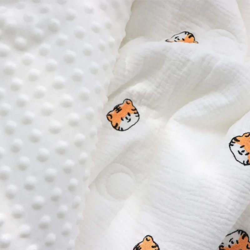 couverture-bebe-minky-coton-chaud