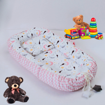 reducteur-de-lit-bebe-nid-de-couchage-avec-oreiller